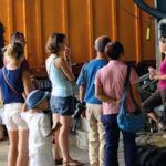 Visite guidée de la distillerie Aroma’Plantes à Sault