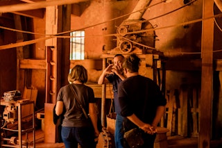 Visite guidée de l’usine d’ocre Ôkhra
