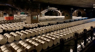 Visite guidée des caves de Roquefort Société