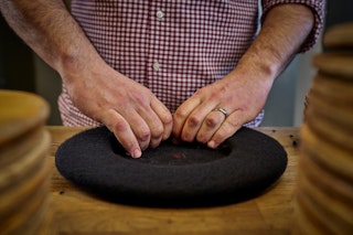 Visite guidée de la fabrique Le Béret Français (Bayonne)
